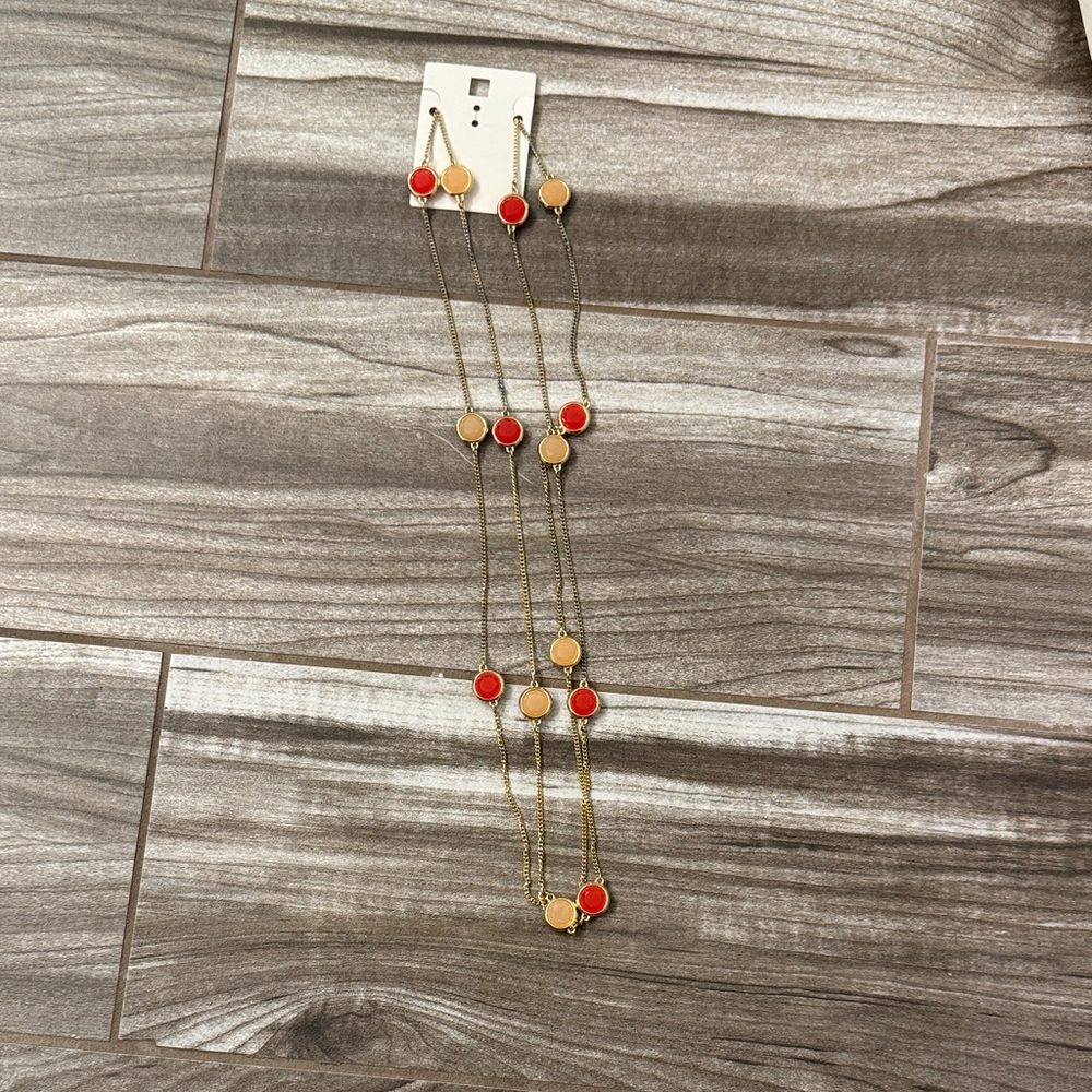 Elegant Gold and Red Necklace